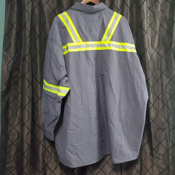 Carhartt Flame Resistant Work Shirt - Picture 6 of 6